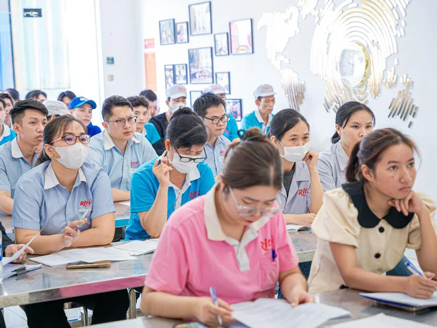 Prioritizes Workplace Safety 3