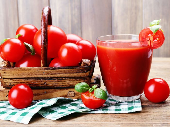 tomato juice drink
